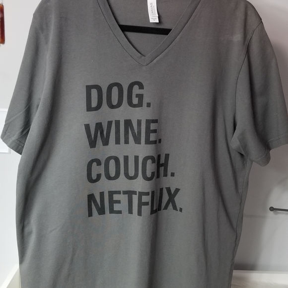 GRAPHIC TEE DOG, WINE, COUCH, NETFLIX - Picture 8 of 8